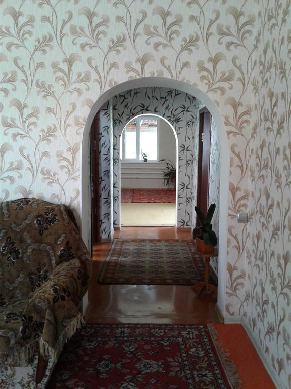 Guest House Semeynyi Karakol Εξωτερικό φωτογραφία