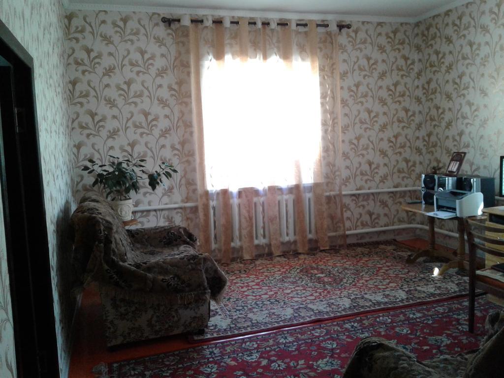 Guest House Semeynyi Karakol Εξωτερικό φωτογραφία
